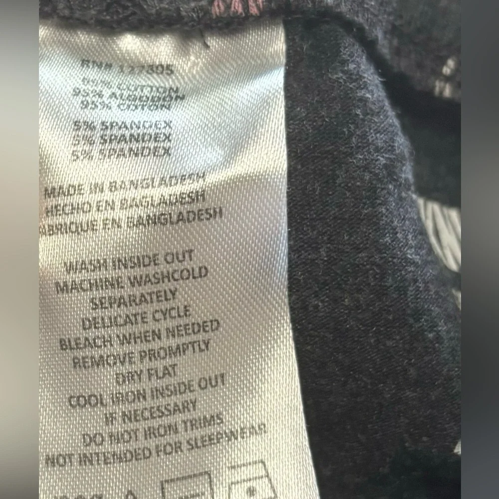 DKNY Gray Kids Leggings‎ w/ Pink & White Logos